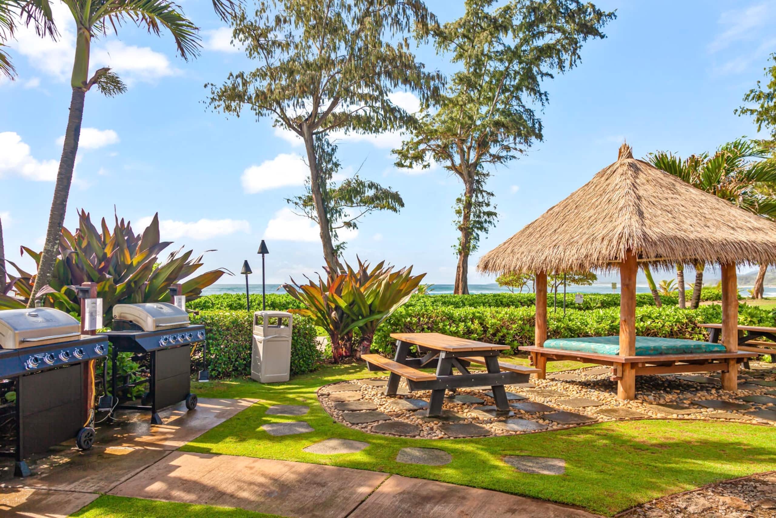 Resort in Kapaa · ★4.91 · Studio · 1 bed · 1 private bath - Image 27
