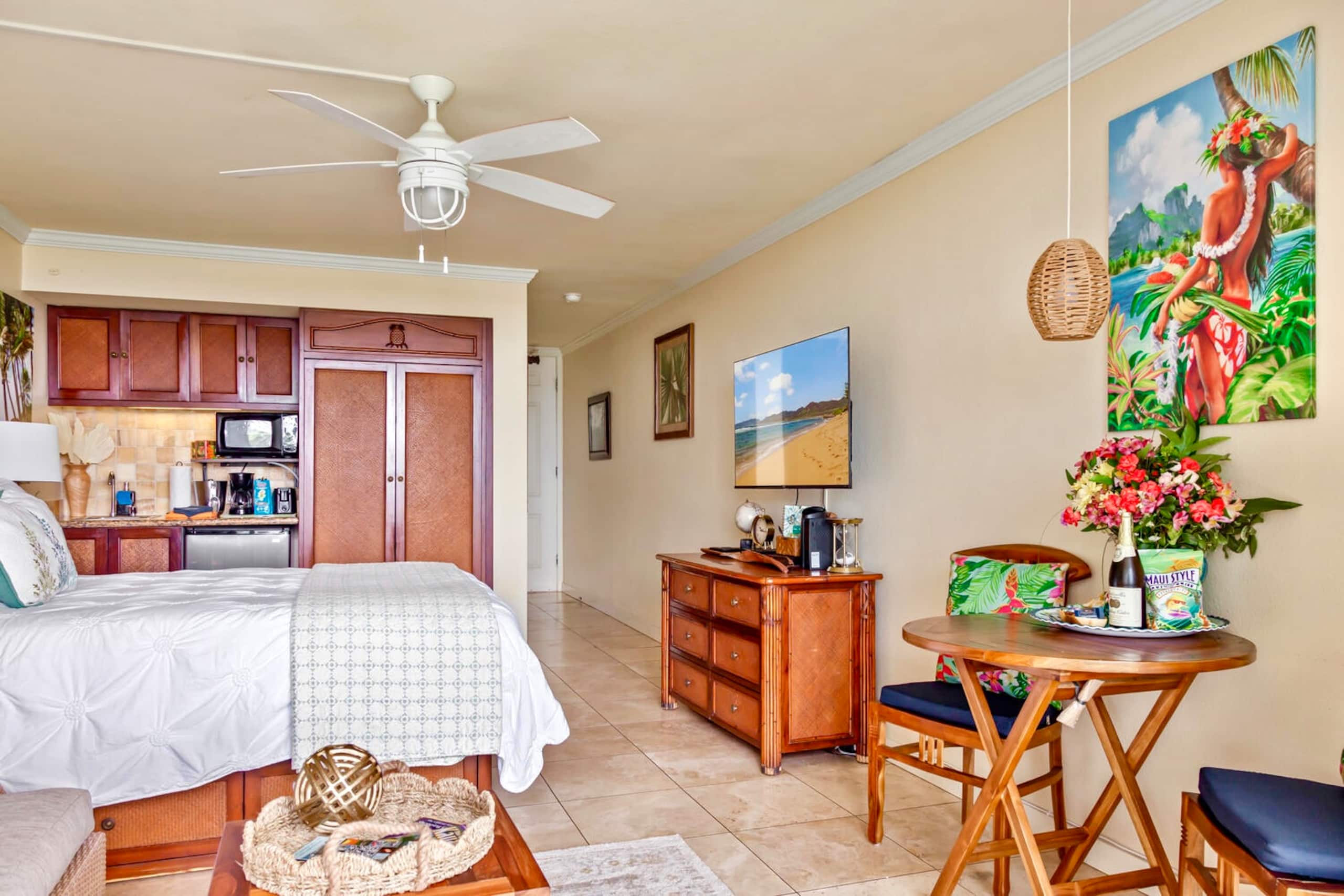 Resort in Kapaa · ★4.91 · Studio · 1 bed · 1 private bath - Image 2