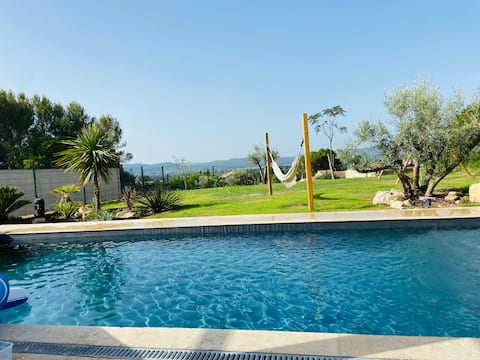 Warm and quiet family-friendly Provencal villa