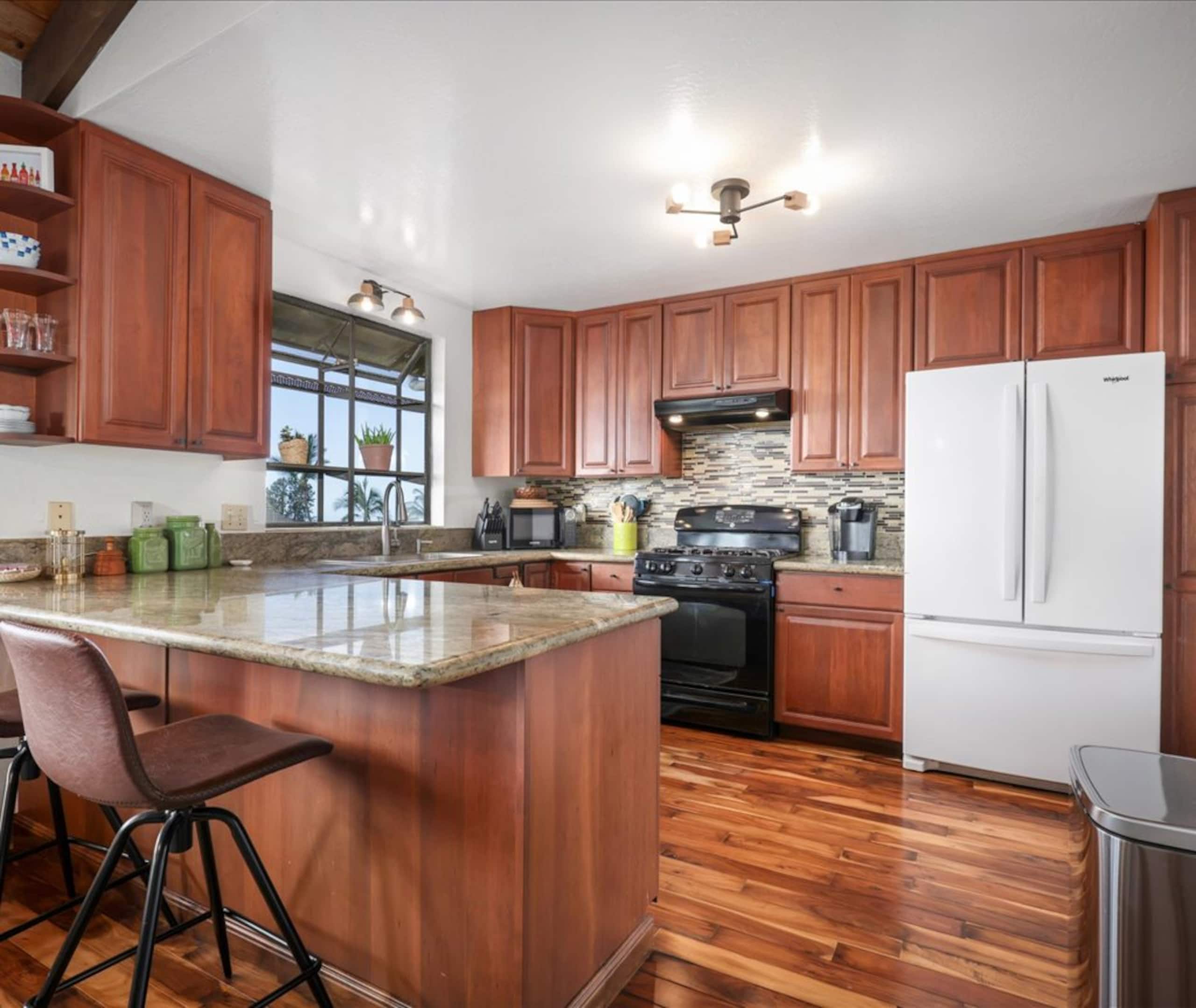 Home in Kailua-Kona · ★4.92 · 3 bedrooms · 5 beds · 2 baths - Image 7