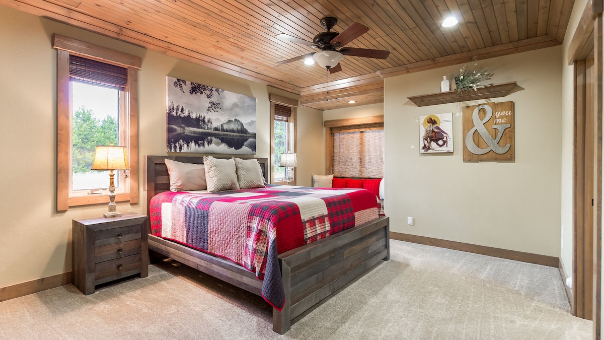 Master bedroom; 1 king bed located on main floor with private bathroom