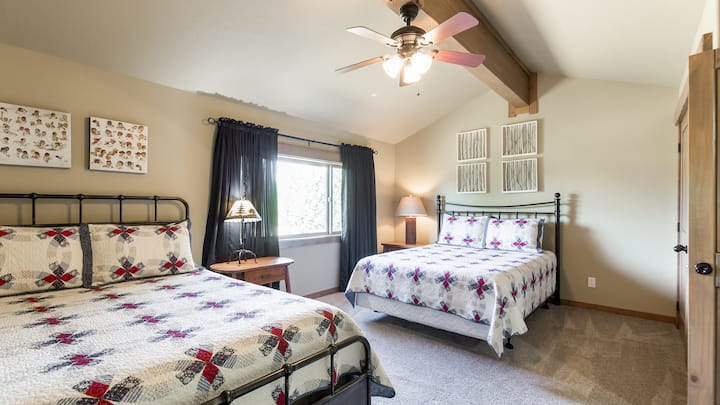 Guest Bedroom 3; 2 queen bed located on 2nd floor