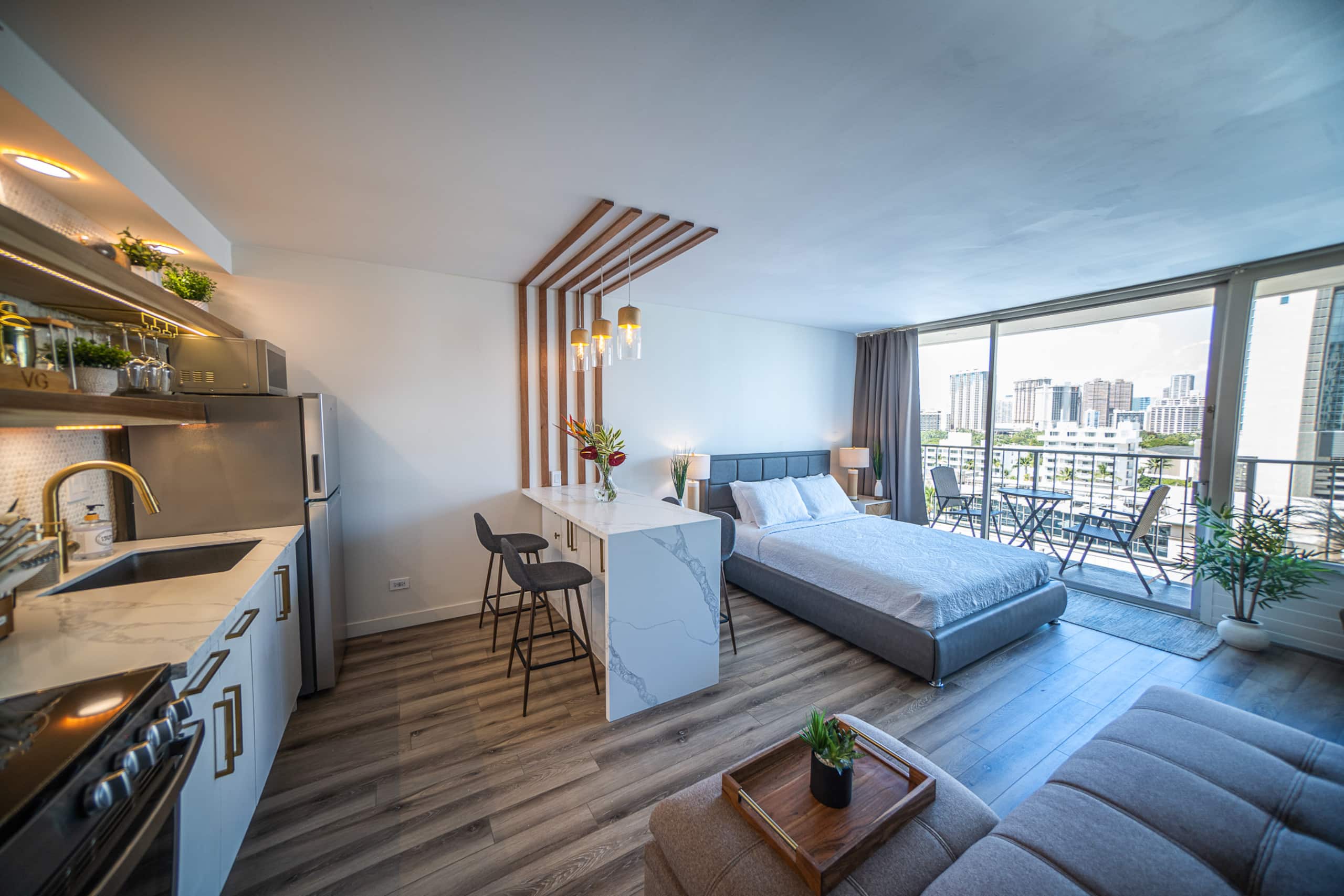 Condo in Honolulu · ★4.98 · 1 bedroom · 2 beds · 1 private bath - Image 20