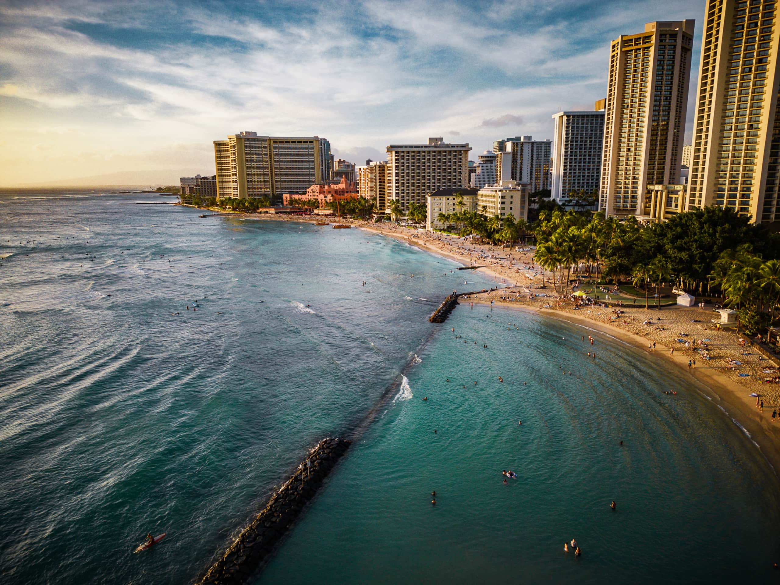 Condo in Honolulu · ★4.98 · 1 bedroom · 2 beds · 1 private bath - Image 49