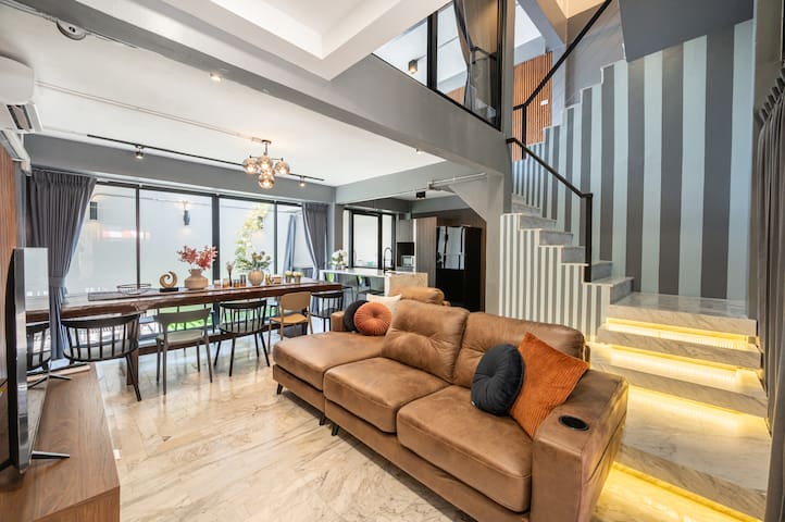 BigHouse 5Bedrooms_7Beds_CityCenter_BTS 800m_7-11