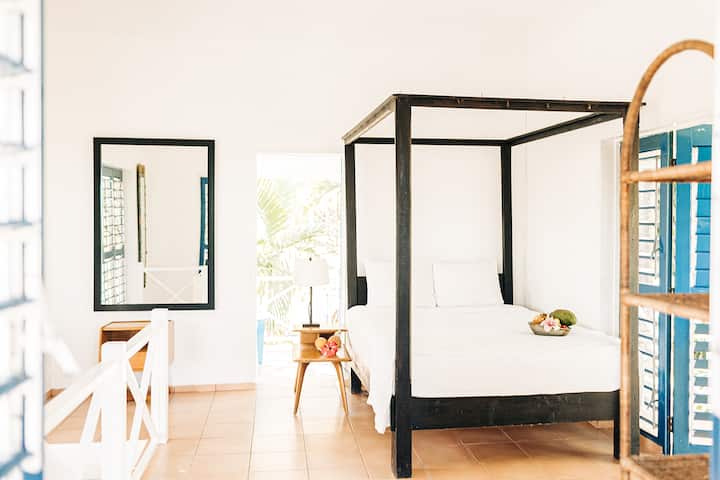 Dhoma e miqve në katin e sipërm në The Ridge Cottage.