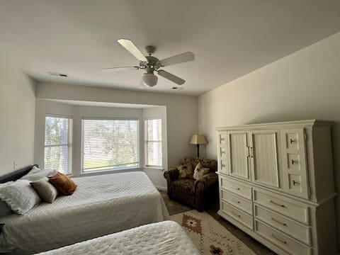 Popular Airbnb listing: Mini-Suite on the Coast in Sunset Beach