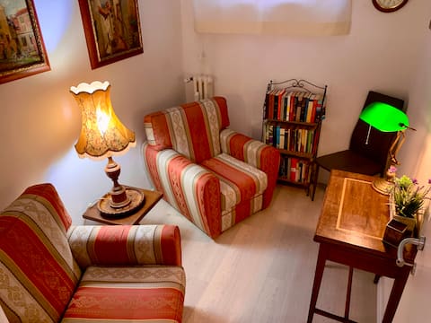 Popular Airbnb listing: Palmira House - delizioso bilocale for two in Terni