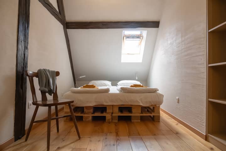 Bedroom #1
1 x 160 size double bed
cabinet
1 single bed size 80