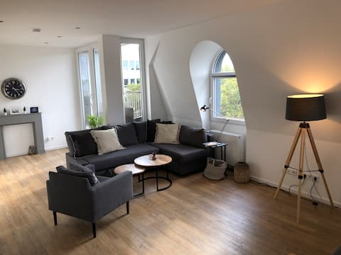 Beliebte Airbnb-Anzeige: Above the rooftops of the city in Duisburg