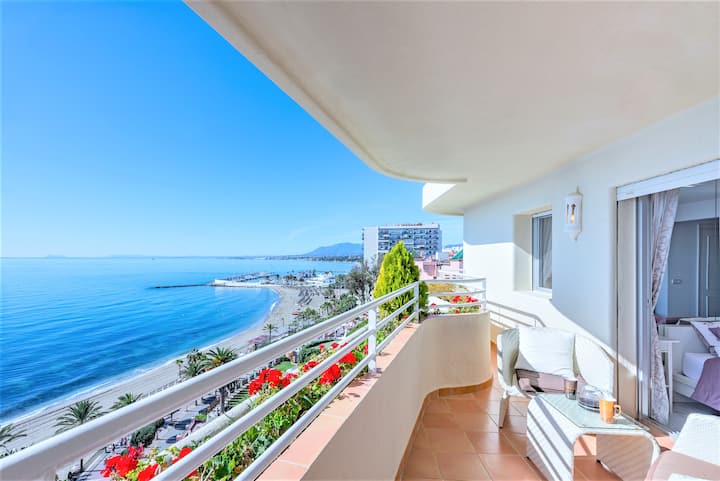 Beachfront Apartment In Marbella - Marbella