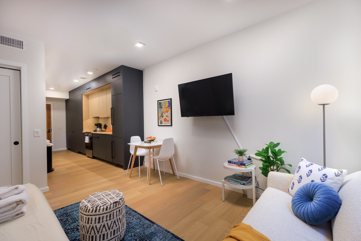 Popular Airbnb listing: Spacious Mission Hill Studio! in Mission Hill