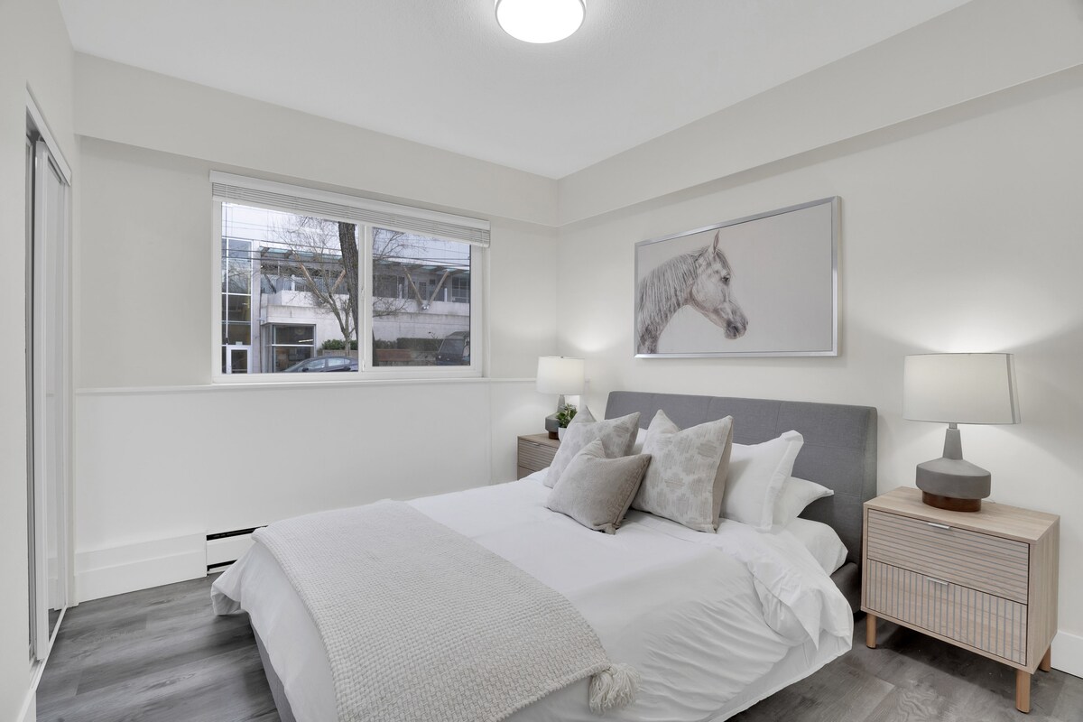 Upscale Apartment with Patio - Mount Pleasant