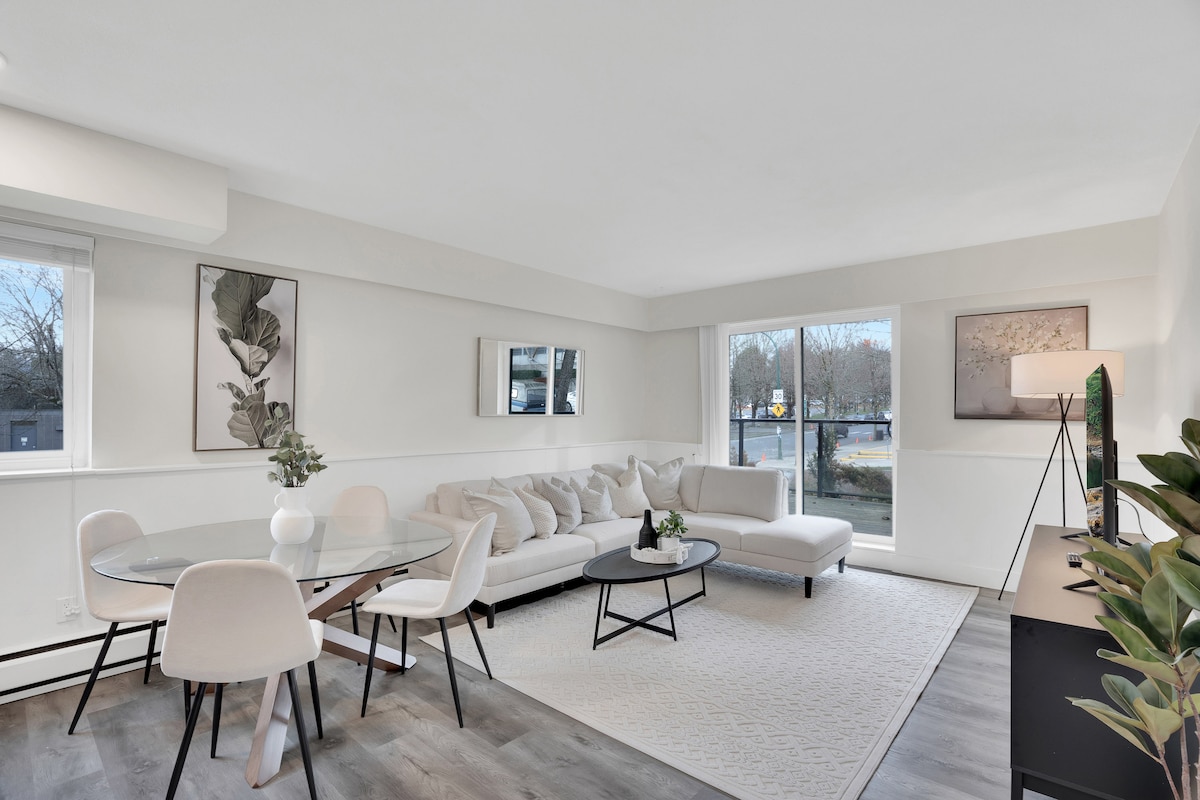 Upscale Apartment with Patio - Mount Pleasant