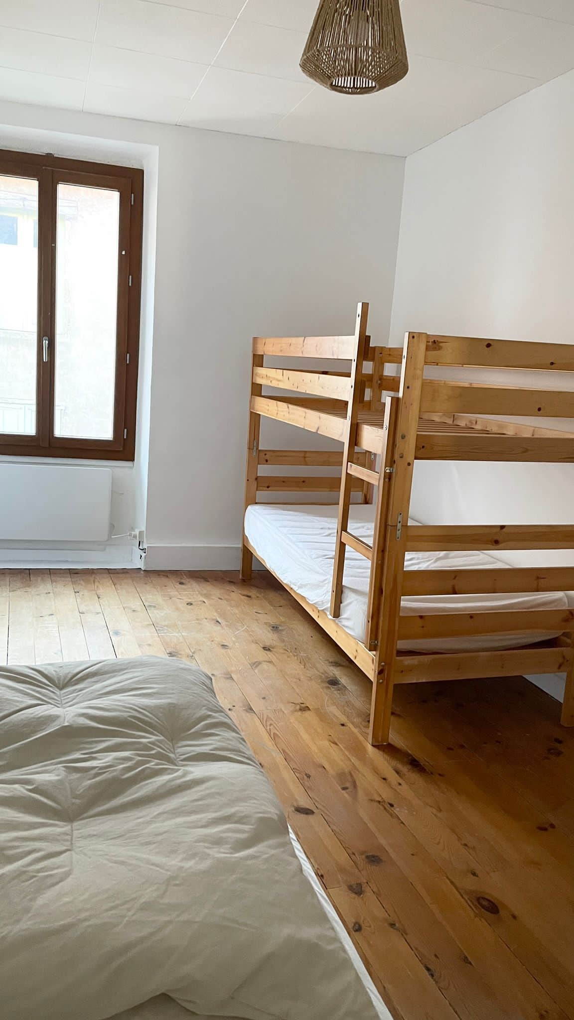 Chambre d’enfant 2eme étage
Lit superposé + lit 1 place 