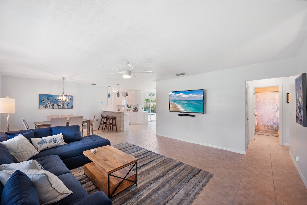 Top Airbnb: Paradise Palms our tropical oasis in Delray/Boca! in Delray Beach