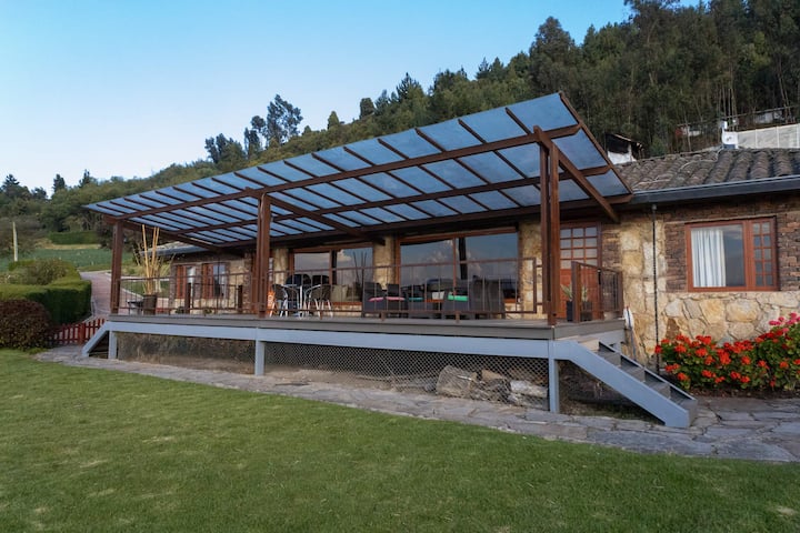 Family Cabin with Lagoon View with Grill