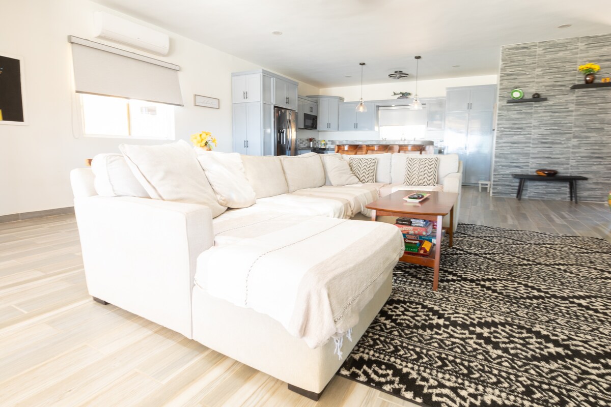 Anuncio de Airbnb popular: Steps to Beach- Family Home with Solar Heated Pool en Baja California Sur