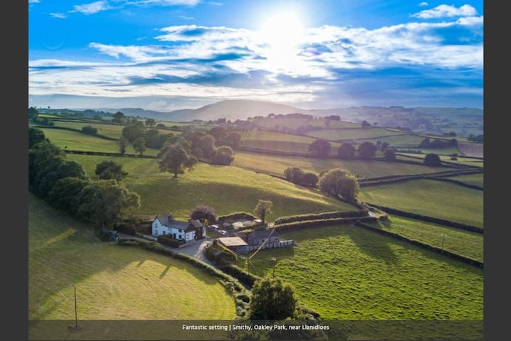 Cambrian Mountains Vacation Rentals & Homes - Llanidloes, United Kingdom |  Airbnb