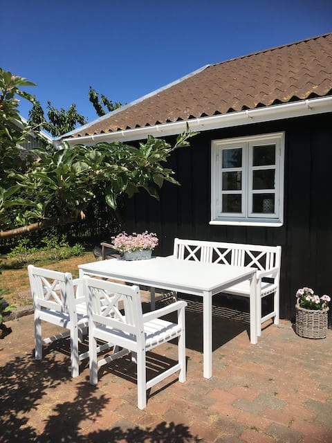 Cozy wooden house close to Havnsø beach.