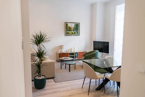 Successful Airbnb property: Floor 2 Bedrooms 2 Bathrooms in Ourense