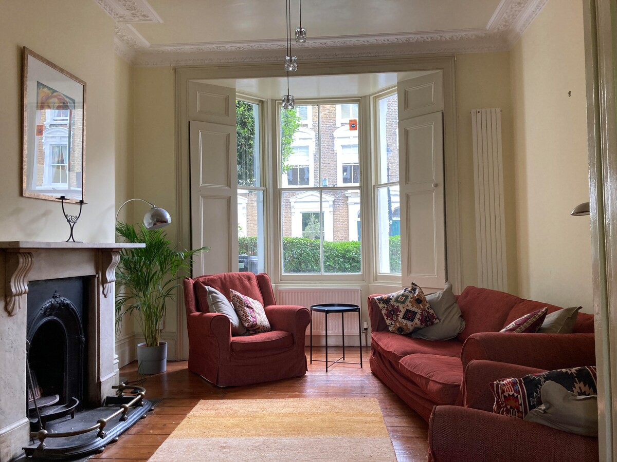 Home from home 3 bed, 3 bath, Oval/Vauxhall Houses for Rent in Greater London, England