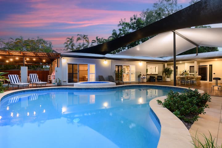 Seabrook Beach House & Cottage - Port Douglas