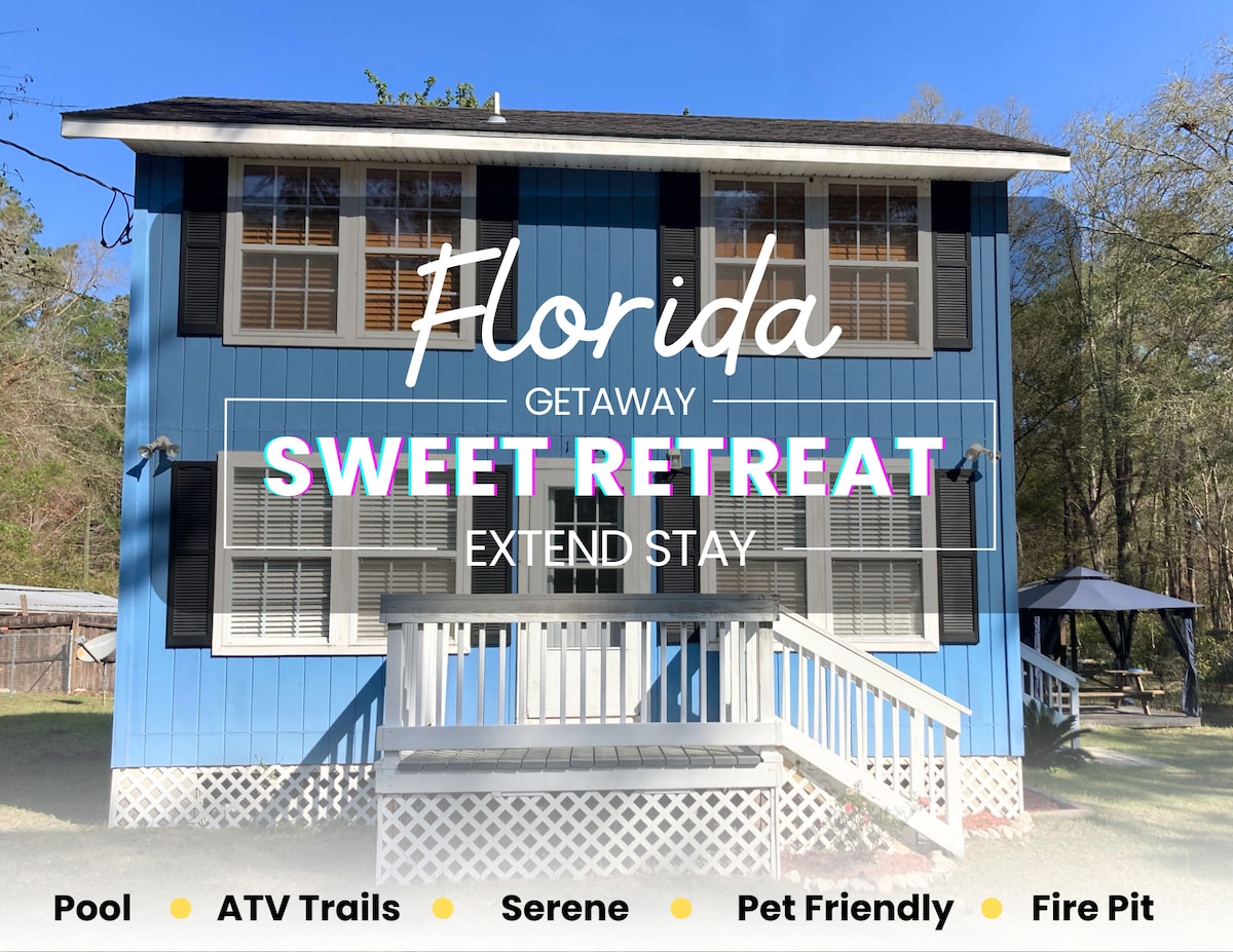 Loft Style Blue Home Pool & ATV Trails Tiny houses for Rent in Sanderson, Florida, United