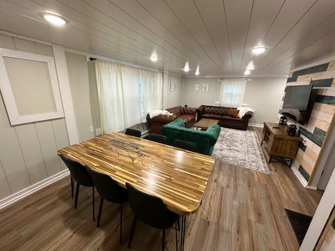 Peak's Paradise - Home