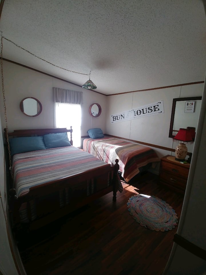 Litera 1 Cama matrimonial y 1 Cama doble