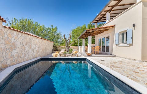 Authentic Villa Beatrice