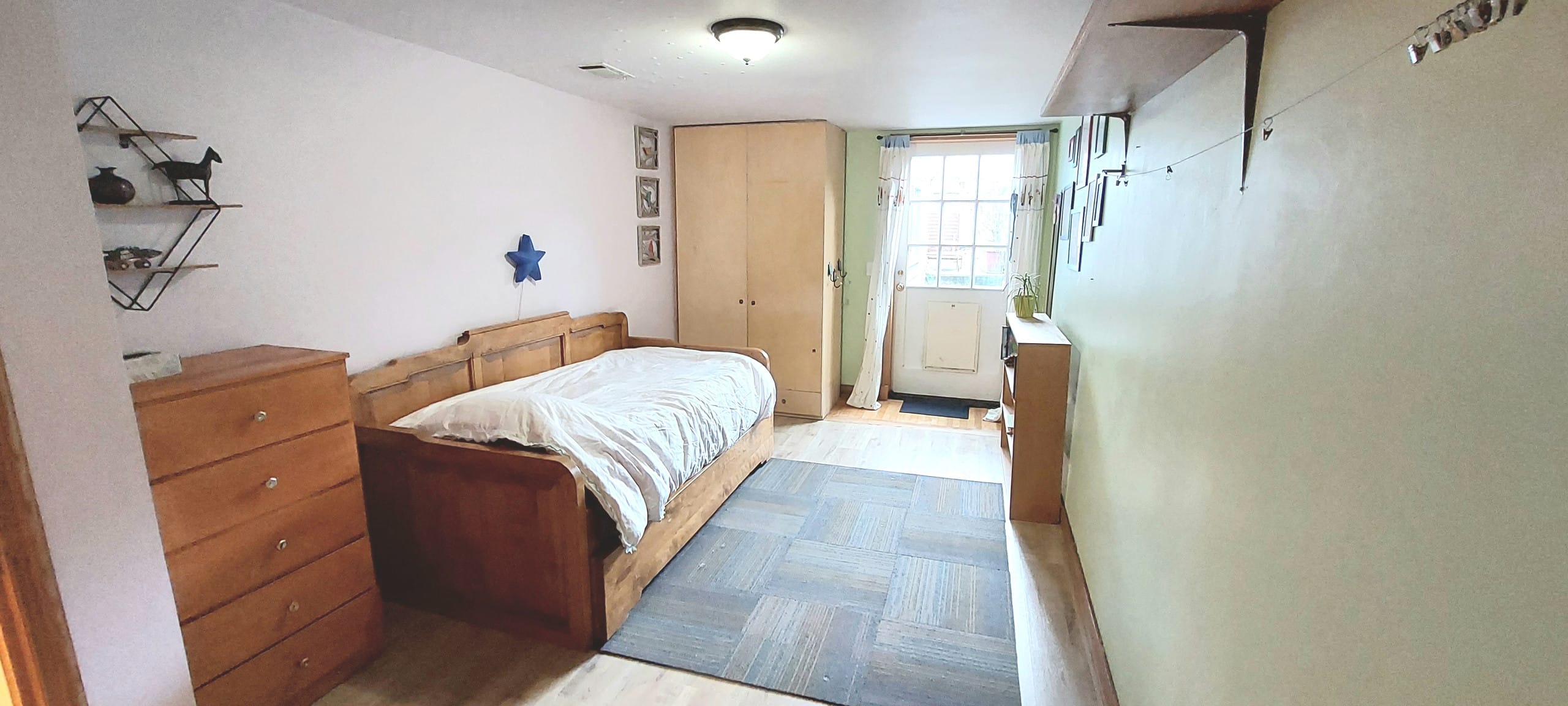 Blue House in the Sunnyside - Image 7