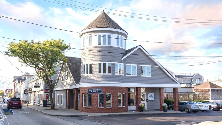 Harbor-side Condo Resort in Newport, Ocean View! gallery image 2