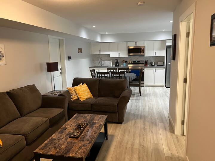 Brand new, bright airy suite in Willoughby Langley Houses for Rent in