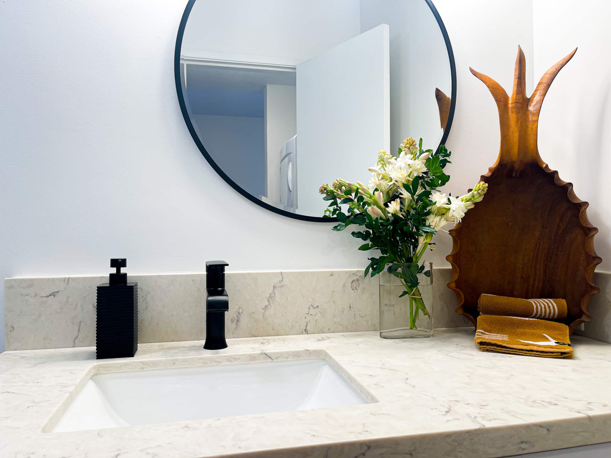 Condo in Kihei · ★4.92 · 1 bedroom · 2 beds · 1 private bath - Image 16