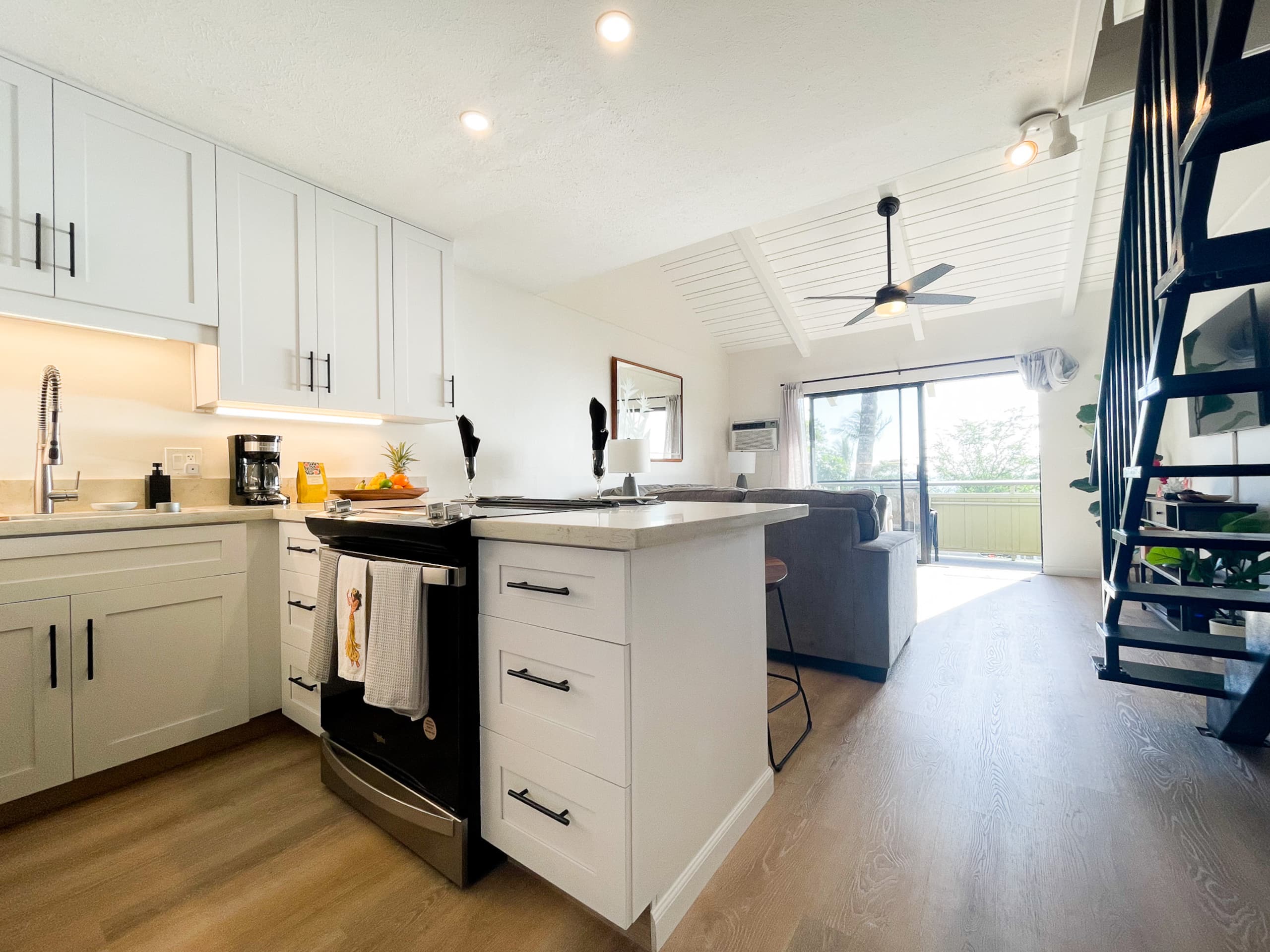 Condo in Kihei · ★4.92 · 1 bedroom · 2 beds · 1 private bath - Image 10