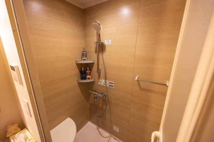 【水回り棟】シャワールーム