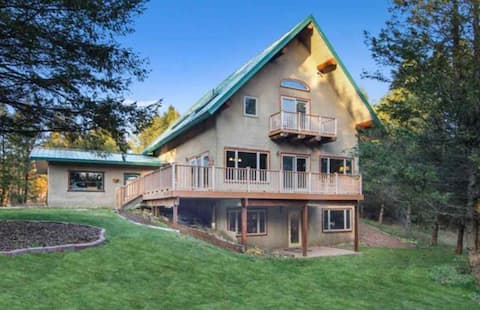 Empire Therapy-Hot Tub/GameRoom/FirePlace&Pit/AC