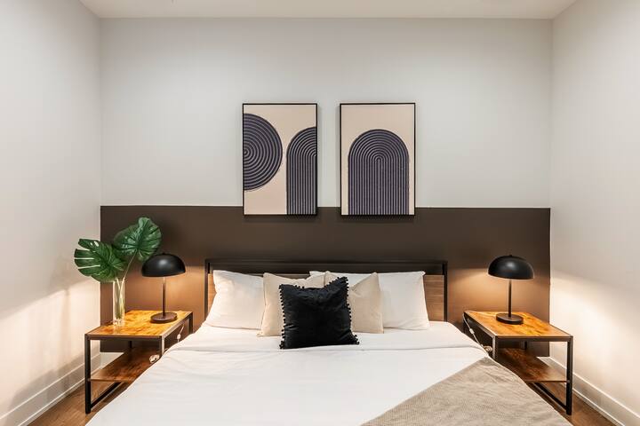 KING bed FREE P-Spot EV EZZY Accessible NO stairs gallery image 5