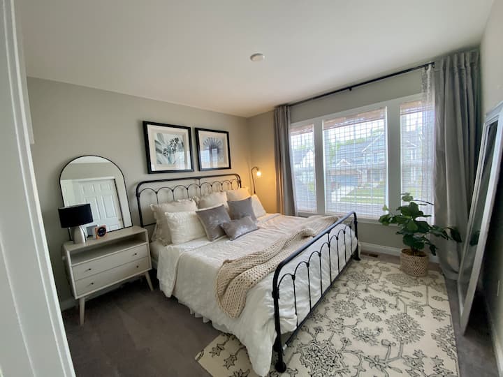 Livello 4 camera da letto con letto king-size 