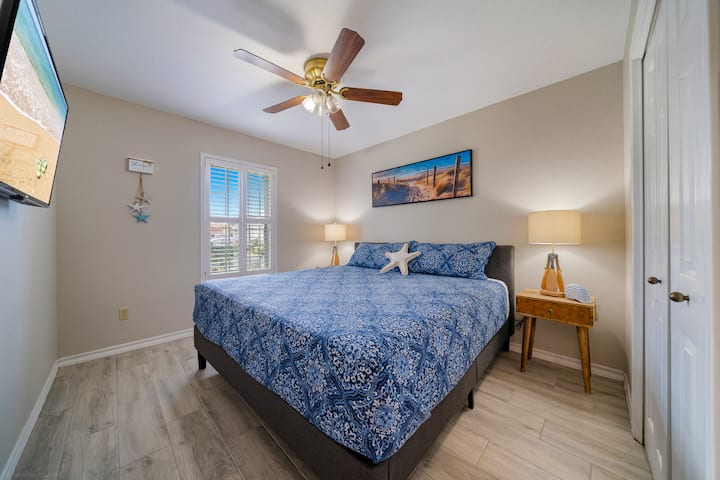 เตียงคิงไซส์หลังที่ 2 พร้อมสมาร์ททีวี