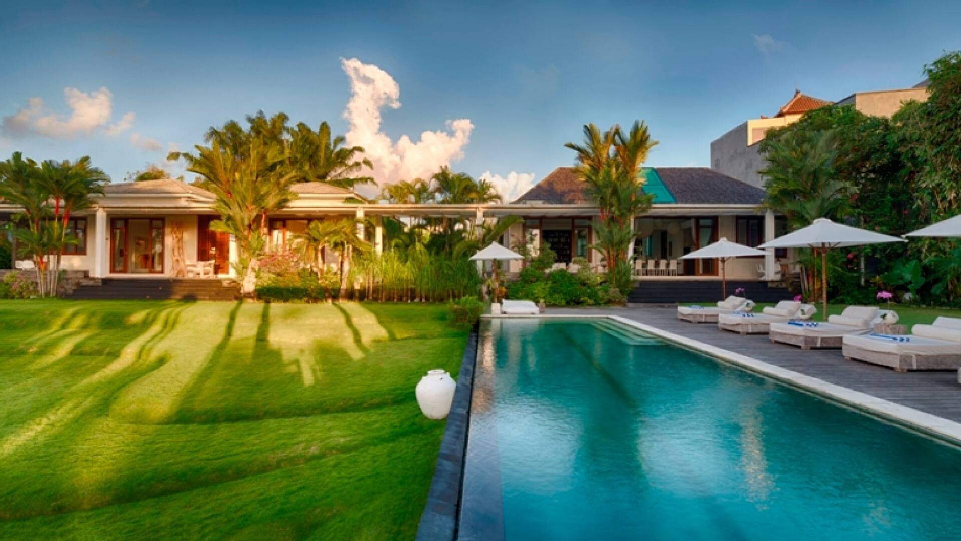 Expansive Luxury Estate 6 Bedroom Private Villa in Canggu 3