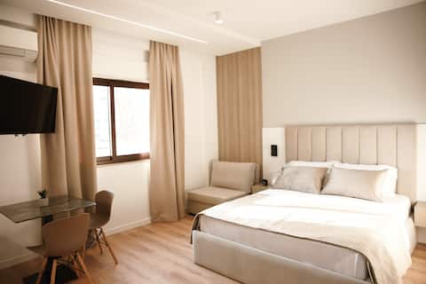 Apt near Blloku, Lake and Air Albania Stadium (02)