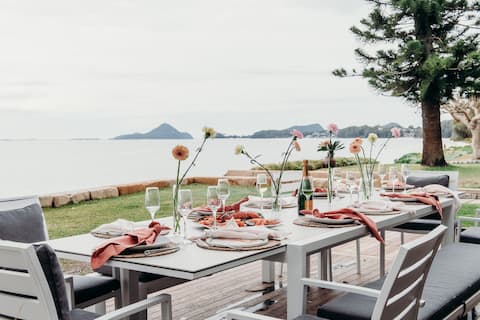 Whispering Sands Waters Edge- Corlette