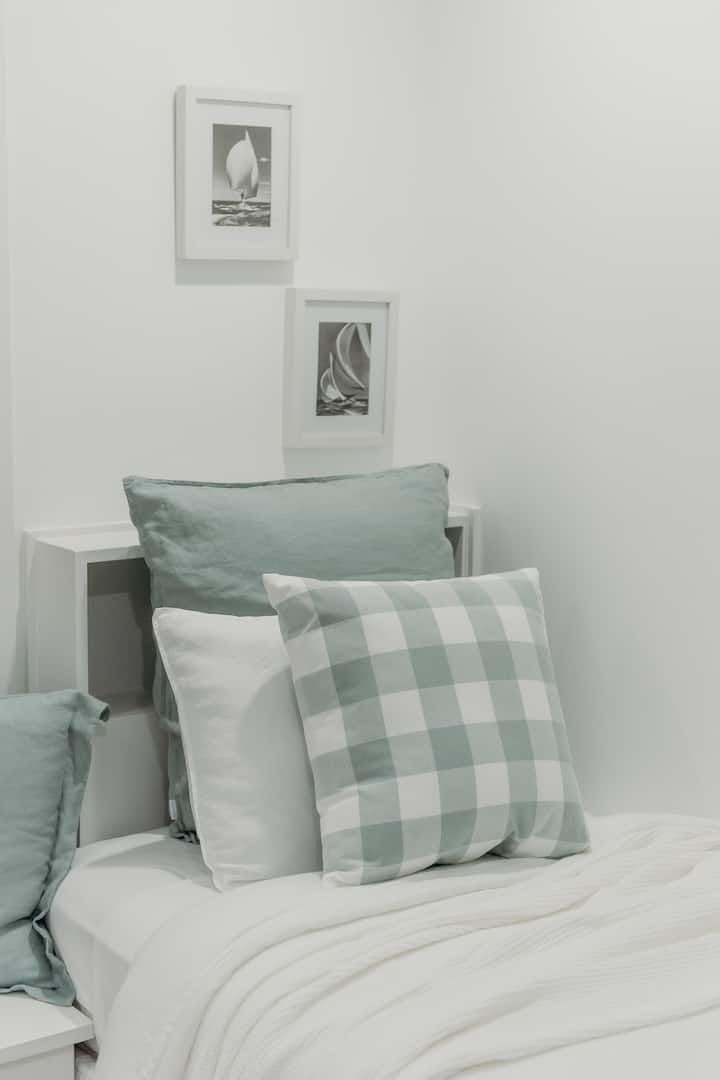 Ground floor Twin Beds.