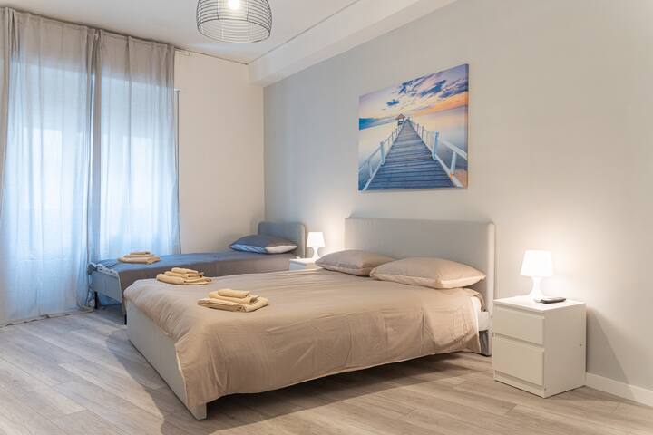 [Moderno e Spazioso] Appartamento Al Centro gallery image 3