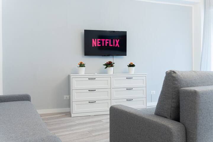 [Moderno e Spazioso] Appartamento Al Centro gallery image 2