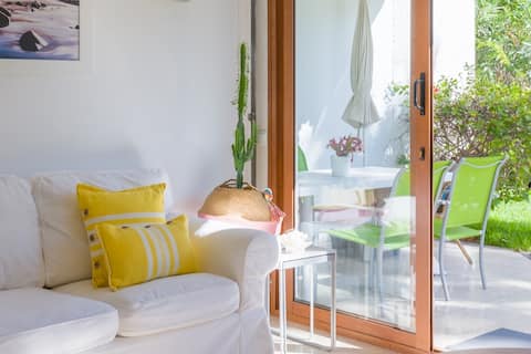 Top Airbnb: Beach apartment: "blue lined fish". in San Bartolomé De Tirajana