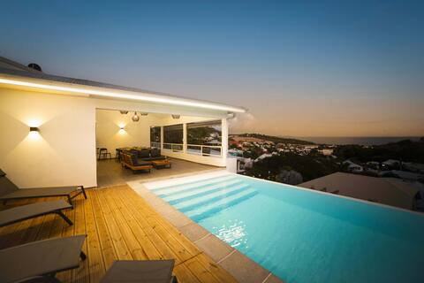 White Pearl, Exceptional Villa with Sea View