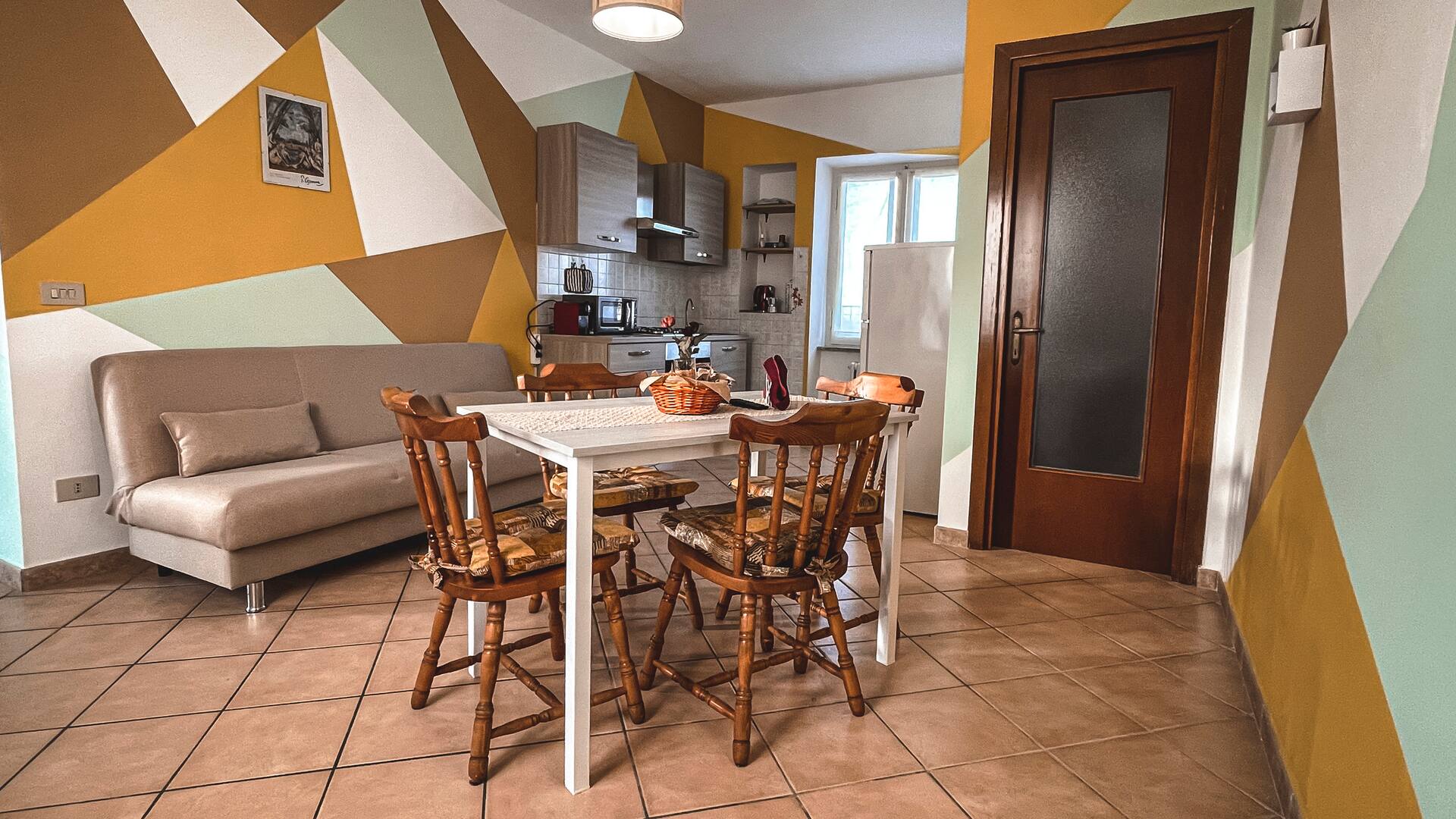 Cézanne - Holiday Apartment in La Morra
